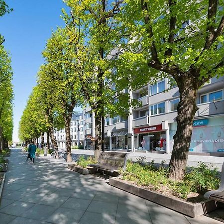 Central 2 Bd Apartment By Hostlovers Каунас Екстериор снимка