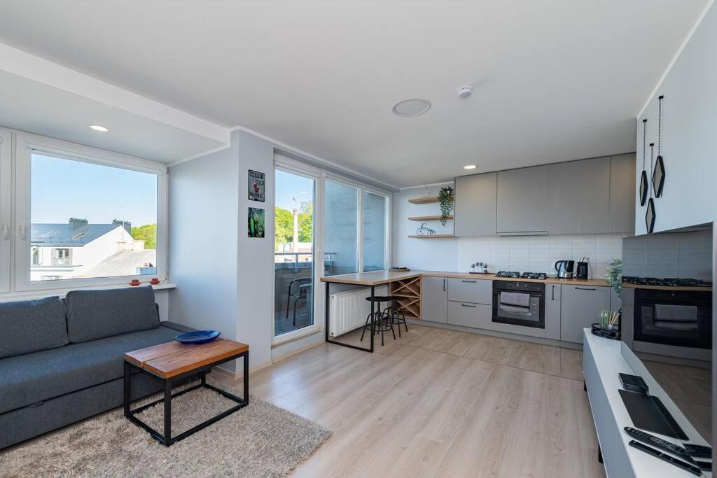 Central 2 Bd Apartment By Hostlovers Каунас Екстериор снимка
